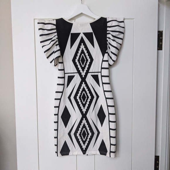 XS MINKPINK Gregarious Geometry Dress - Picture 2 of 4